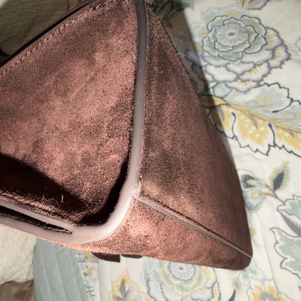Tory Burch Suede Lee Radziwill Shoulder Bag in Dark Cocoa - Picture 10 of 16